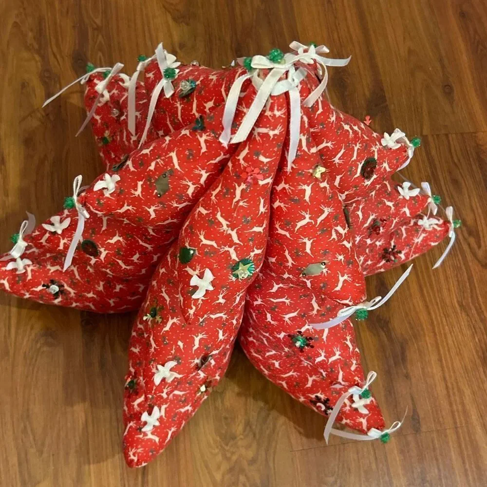 Vintage 80s fabric Christmas tree red reindeer with Dove detail large